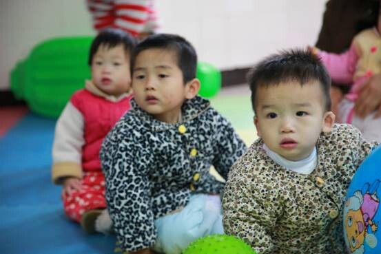 駐馬店廣視網(wǎng)呼吁：讓我們分出一點(diǎn)愛(ài)，關(guān)注一下這些需要愛(ài)的孩子們吧！