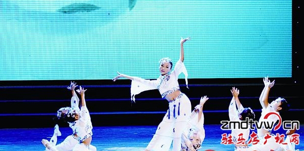 “笛聲悠揚(yáng) 風(fēng)車舞動(dòng)”文藝匯演精彩呈現(xiàn)