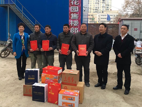 駐馬店“托舉哥”被評為“駐馬店市文明市民”