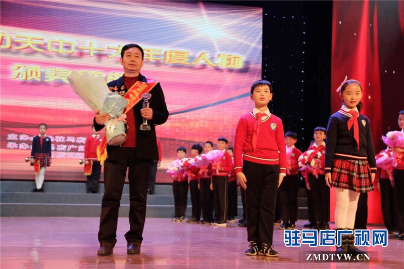 尚德醫(yī)生&mdash;&mdash;田獻忠。醫(yī)者仁心，患者為大。&ldquo;我將要憑我的良心和尊嚴從事醫(yī)生職業(yè)；我將要盡我的力量維護醫(yī)生職業(yè)的榮譽和高尚的傳統(tǒng)&rdquo;，田獻忠把醫(yī)生的宣言化作了行動、更化作了愛，這愛由點滴而成涌流，在解除患者病痛的同時，也慰藉著人的心靈。