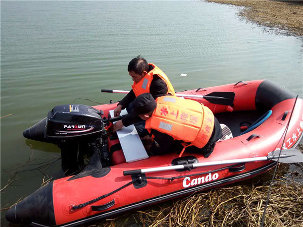 吳房義工水上救援隊(duì)到下宋水庫(kù)開展救援拉練