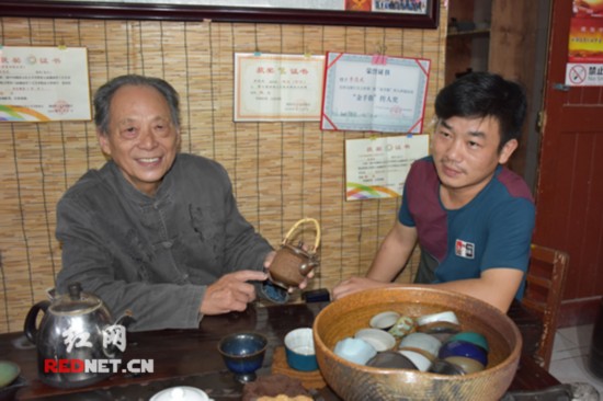 譚異超:花甲之年“出山” 復興千年長沙銅官窯