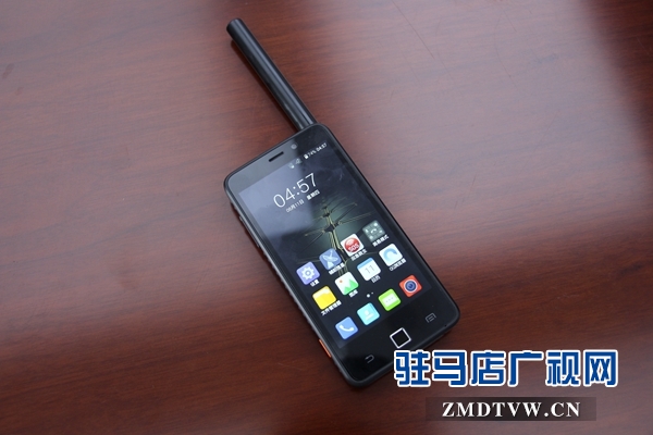 省市新聞媒體記者走進(jìn)中國電信 體驗通訊新業(yè)務(wù)