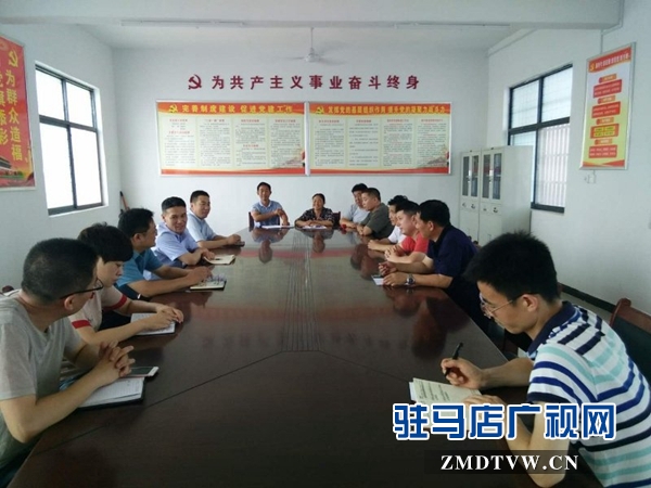 團(tuán)市委到扶貧幫扶村開展“七一”走訪慰問(wèn)活動(dòng)