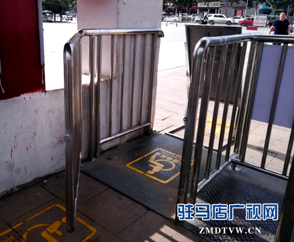 置地公園開(kāi)啟無(wú)障礙通道 引來(lái)市民紛紛點(diǎn)贊