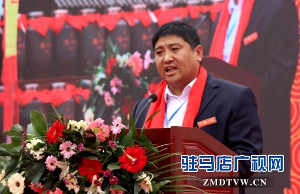 蔡洪坊酒文化園舉行國(guó)家AAA級(jí)旅游景區(qū)揭牌儀式