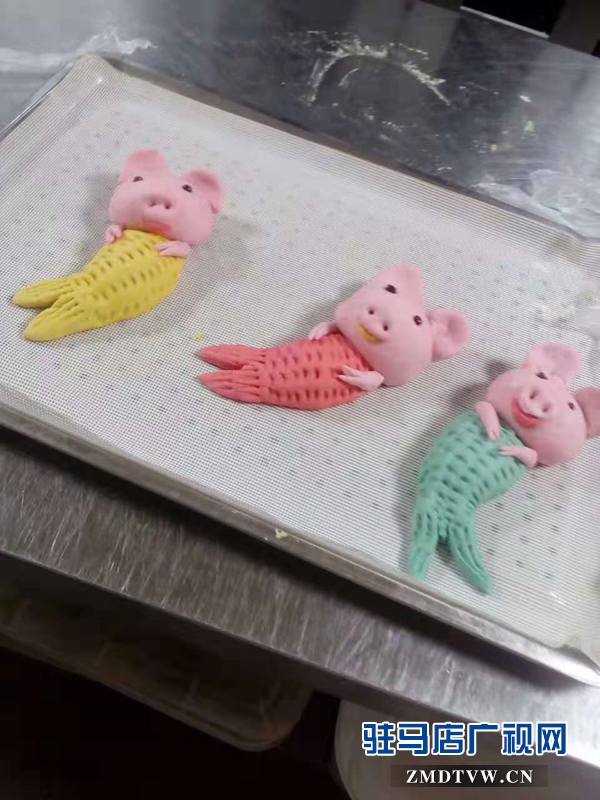 二月二龍?zhí)ь^ 超市推出龍饃吸引消費(fèi)者