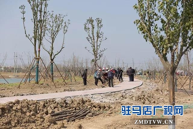 西平縣老干部考察團(tuán)到上蔡縣參觀考察