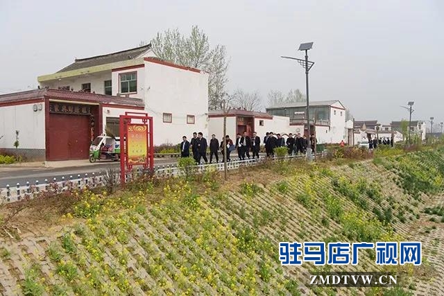 “四議兩公開”工作法集中采訪團(tuán)到上蔡縣調(diào)研