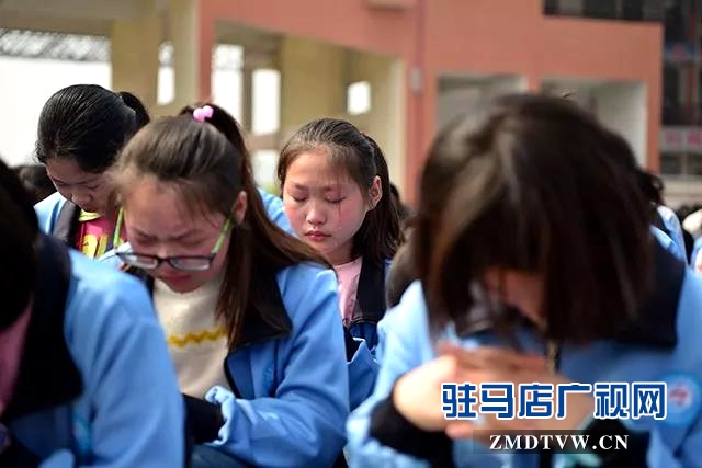 上蔡“勵(lì)志哥”魯少蒙公益演講萬里行啟動(dòng)