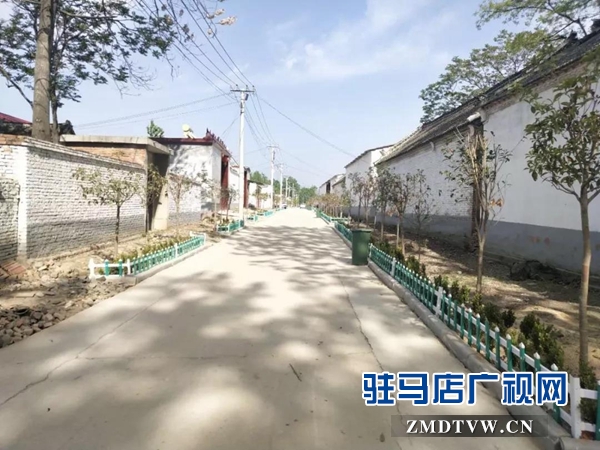 03 上蔡縣黨店鎮(zhèn)創(chuàng)新舉措創(chuàng)建美麗鄉(xiāng)村.jpg