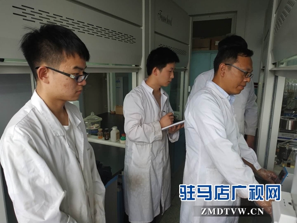 白文科:兢兢業(yè)業(yè)書寫科研人生