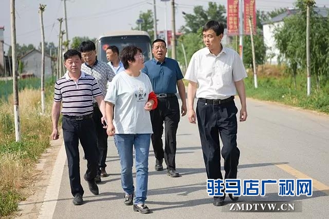 上蔡縣委副書記 縣長李衛(wèi)明深入部分鄉(xiāng)鎮(zhèn)督導“三夏”生產(chǎn)等工作