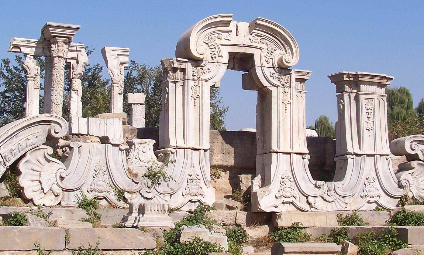 圓明園又一國(guó)寶被挖出，琉璃象首身閃耀金光，專(zhuān)家：終于重見(jiàn)天日