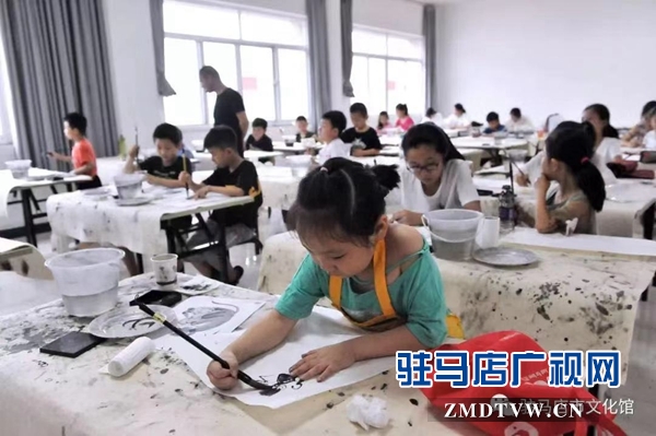 市文化館公益培訓(xùn)點(diǎn)亮少兒&ldquo;藝術(shù)夢(mèng)&rdquo;