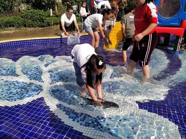 “繽紛夏日，魚樂無限”碧桂園清月灣業(yè)主活動圓滿結(jié)束！