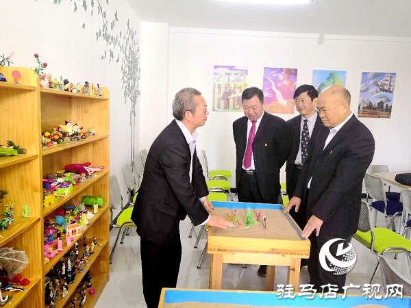 正陽(yáng)縣委書(shū)記劉艷麗蒞臨縣職工心理咨詢(xún)室指導(dǎo)工作