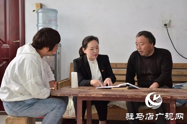 程敏:教育扶貧“一枝花” 攻堅(jiān)戰(zhàn)中“鐵娘子”