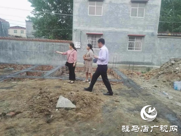 程敏:教育扶貧“一枝花” 攻堅(jiān)戰(zhàn)中“鐵娘子”