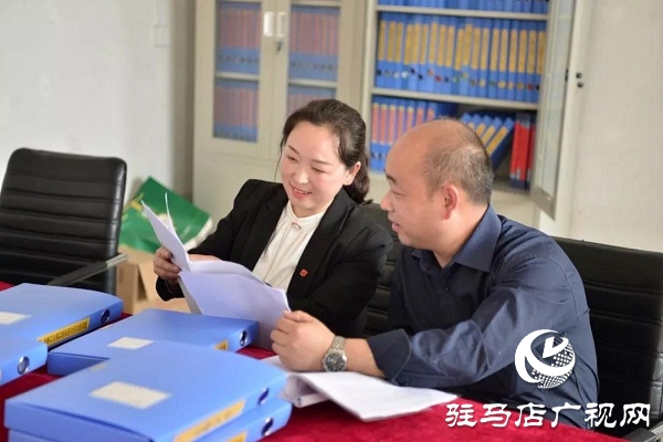 程敏:教育扶貧“一枝花” 攻堅(jiān)戰(zhàn)中“鐵娘子”