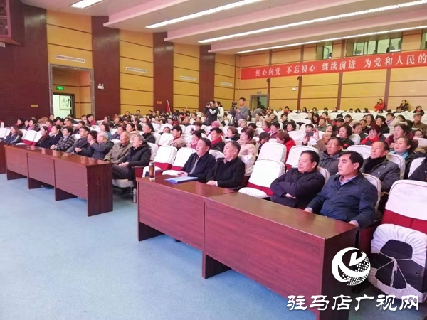 駐馬店、周口老年書畫作品聯(lián)展在駐馬店市開幕