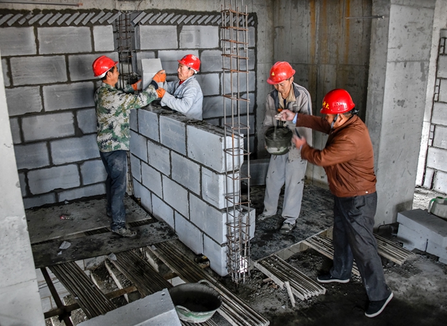 農(nóng)民工主題攝影展將在光影藝術(shù)長廊開展 46幅攝影作品展現(xiàn)農(nóng)民工風(fēng)采