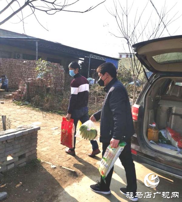 泌陽陳薄地村:“跑跑團(tuán)”讓群眾安心居家