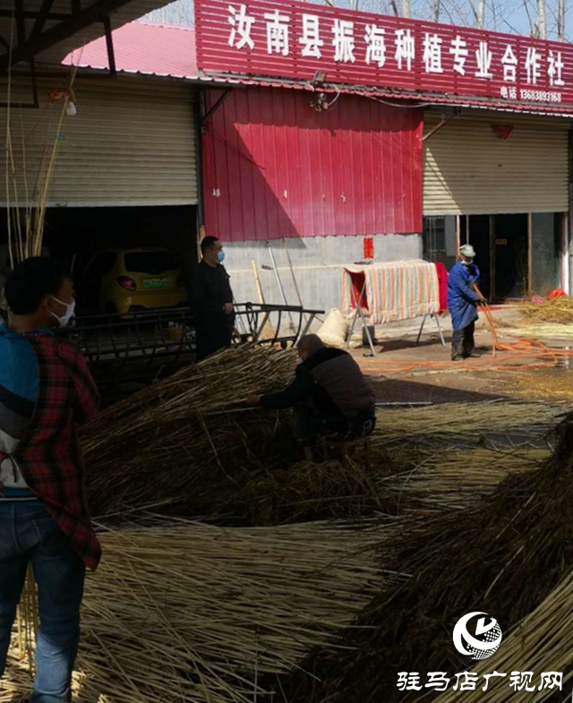 汝南縣宿鴨湖街道:柳編藝術(shù)展新品 帶貧出國(guó)賺外匯