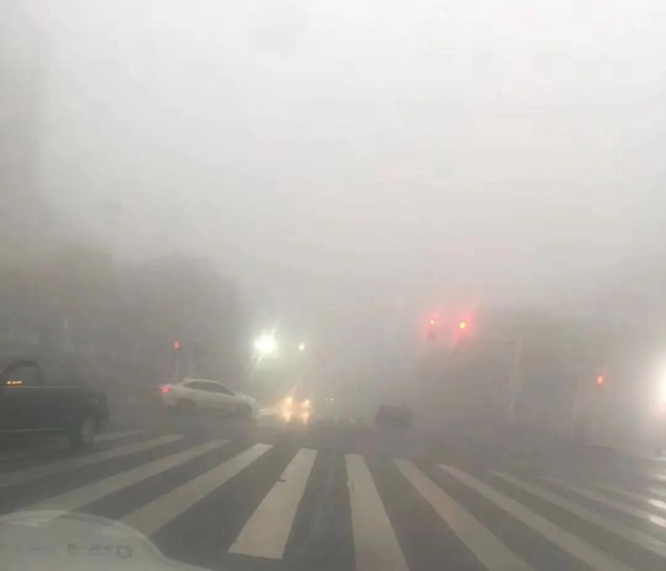 濃霧來襲 省內(nèi)19條高速實(shí)施交通管制