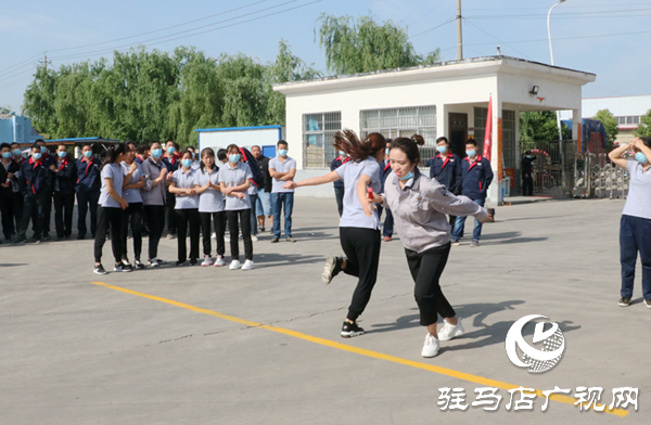 正陽:450名員工在企業(yè)運(yùn)動(dòng)會(huì)上展現(xiàn)蓬勃風(fēng)貌