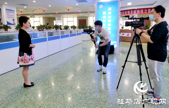 《見(jiàn)·政》欄目組走進(jìn)12345政務(wù)服務(wù)熱線