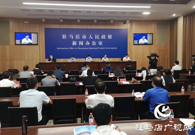 駐馬店供電公司:優(yōu)化營商環(huán)境 “加碼”電力服務(wù)