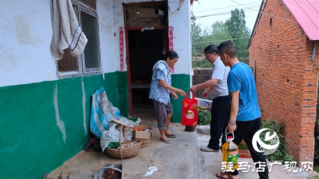 確山：走訪慰問(wèn)貧困戶    結(jié)對(duì)幫扶暖人心