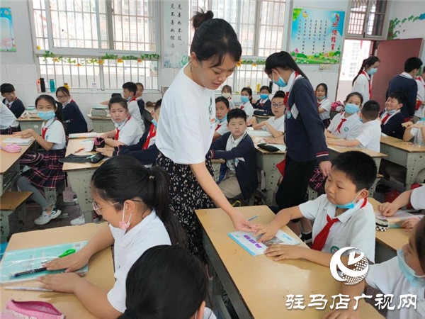 駐馬店市第二十四小學(xué)開展“儀容儀表養(yǎng)習(xí)周”活動