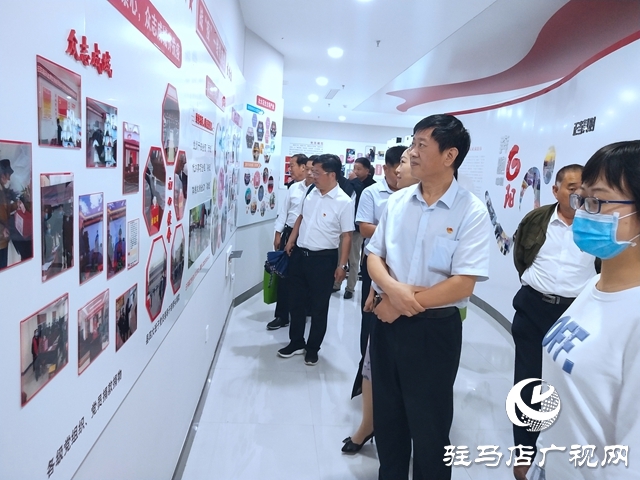 正陽(yáng)縣總工會(huì)：追尋紅色足跡、重溫入黨誓詞