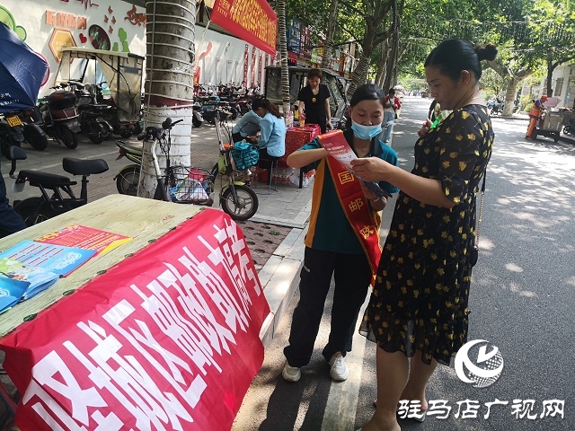 驛城區(qū)郵政:助力高考 攜手同行