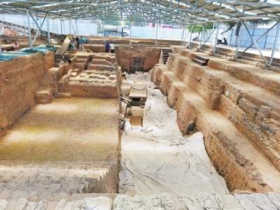 開(kāi)封千年州橋重見(jiàn)天日 南北橋面長(zhǎng)約20.3米 &ldquo;州橋明月&rdquo;曾是汴京八景之一