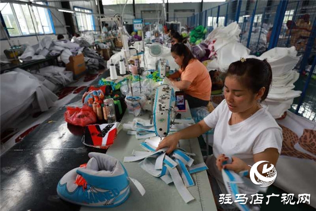 李文武:退伍不退色返鄉(xiāng)創(chuàng)業(yè)帶民富