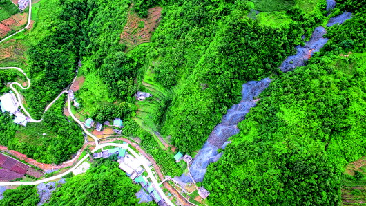 南水北調(diào)水源區(qū)，因采礦變色的河&ldquo;鴨躲魚絕&rdquo;