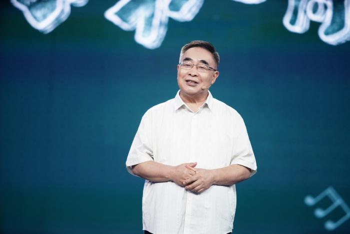 開學(xué)第一課，鐘南山和中國“抗疫天團(tuán)”這么說！