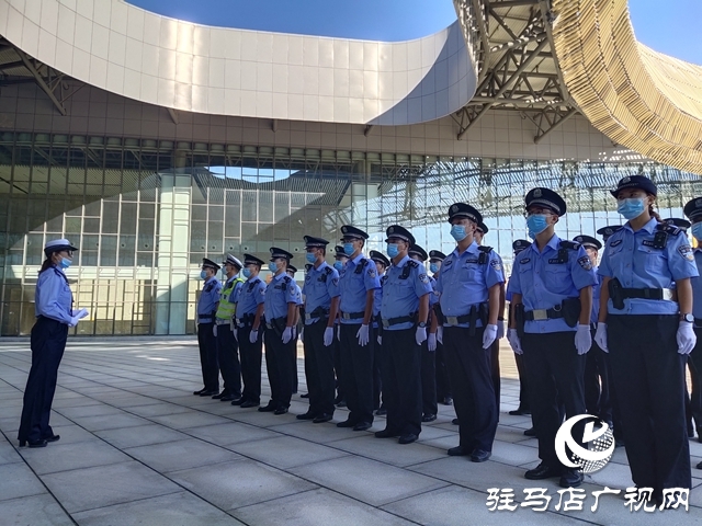 【組圖】第二十三屆中國農(nóng)產(chǎn)品加工投洽會上的&ldquo;安保精英&rdquo;