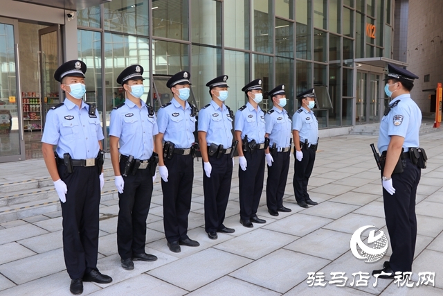 【組圖】第二十三屆中國農(nóng)產(chǎn)品加工投洽會上的&ldquo;安保精英&rdquo;