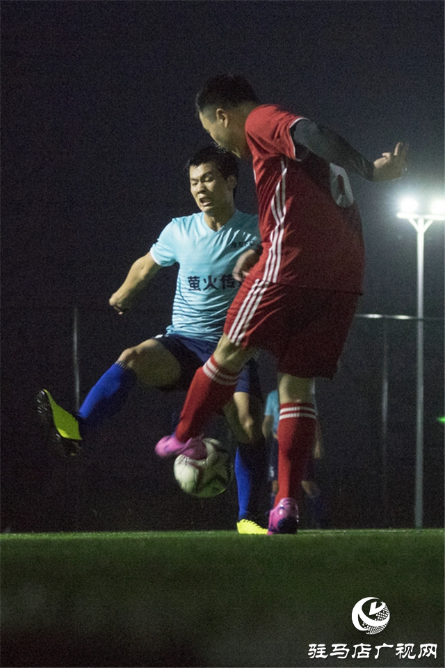 駐馬店“體彩杯”七人制足球賽開賽 雨中燃爆運動激情