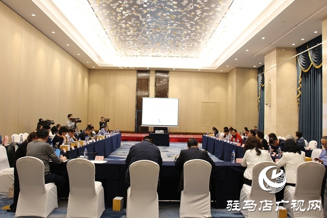 &ldquo;科教影視論壇&rdquo;讓2020中國(guó)農(nóng)民豐收節(jié)&mdash;&mdash;第三屆中國(guó)農(nóng)民電影節(jié)&ldquo;增收