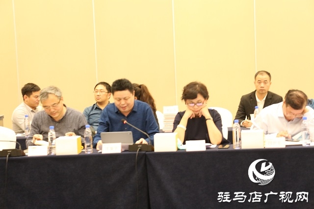 &ldquo;科教影視論壇&rdquo;讓2020中國(guó)農(nóng)民豐收節(jié)&mdash;&mdash;第三屆中國(guó)農(nóng)民電影節(jié)&ldquo;增收