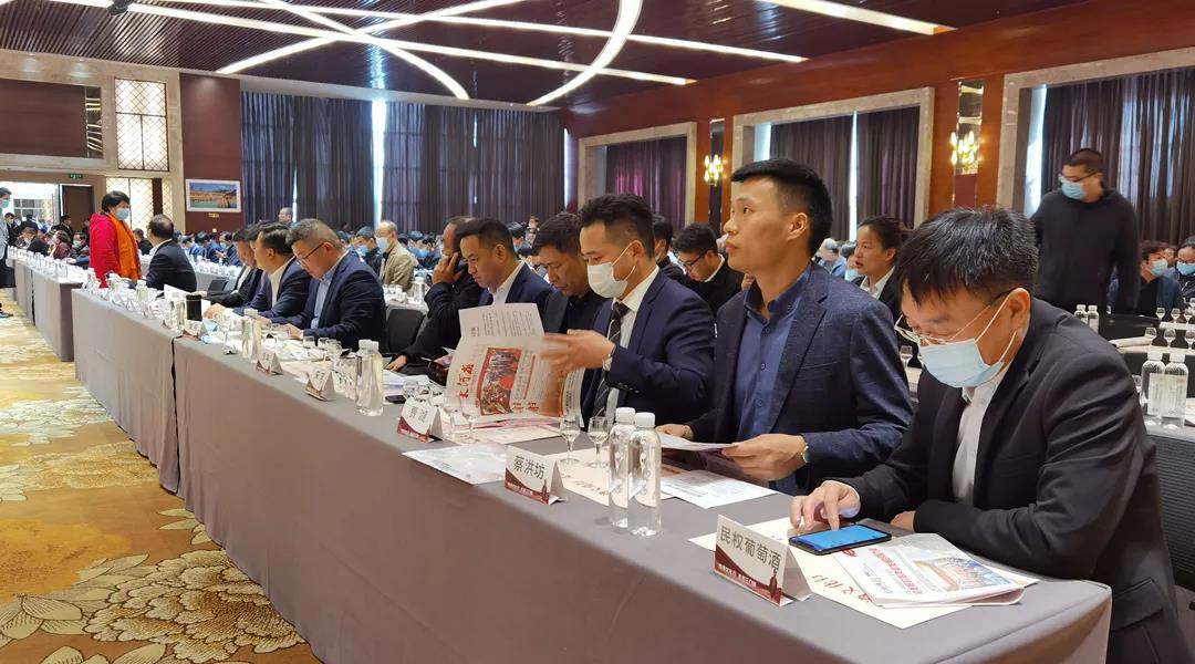 醉美豫酒！蔡洪坊酒業(yè)攜戰(zhàn)略新品手釀大師亮相三門峽