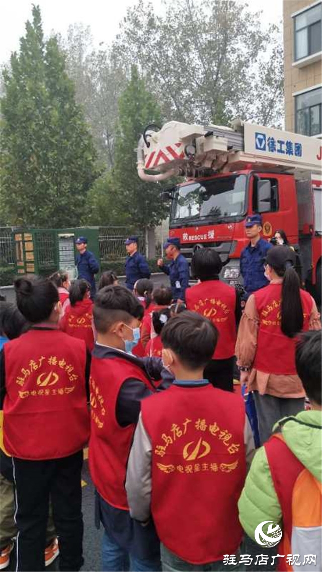 電視臺星主播走進示范區(qū)消防大隊零距離學(xué)習(xí)消防安全知識