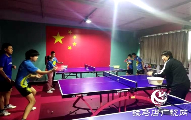 獲獎(jiǎng)后，這些乒乓球小將把獎(jiǎng)勵(lì)捐給寵物救助站