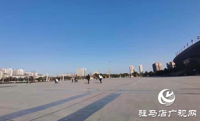 駐馬店:大風過后天晴朗 碧空如洗景色靚