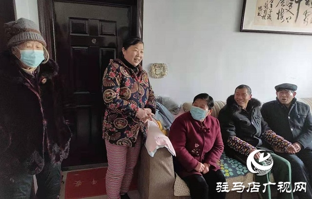 駐馬店:七旬夫婦幫扶鄰里 點滴關(guān)懷溫暖人心